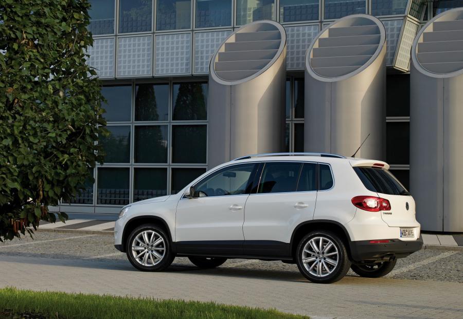  Volkswagen Tiguan 2008 года  (фото 15 из 118)